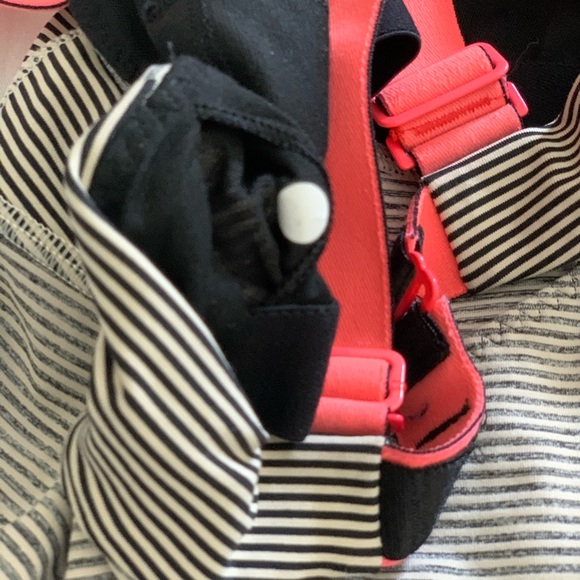 Lululemon Athletica Run: Catch me tank Tonka stripe size 2 - Picture 10 of 10